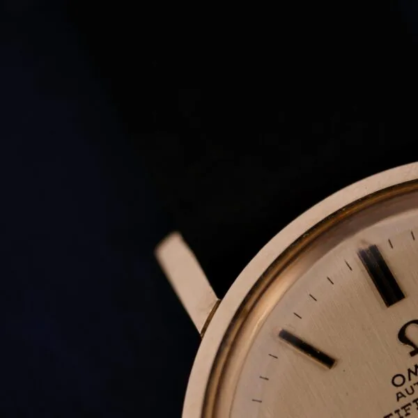 A close up of a watch