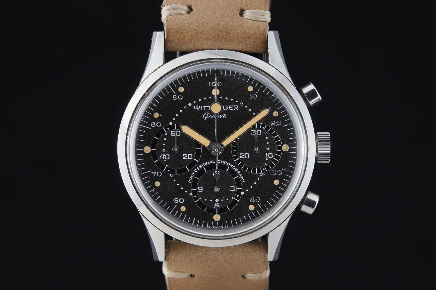 The Collector's Guide to Vintage Wittnauer Chronographs 6 A gilt dial wittnauer chronograph reference 242T.