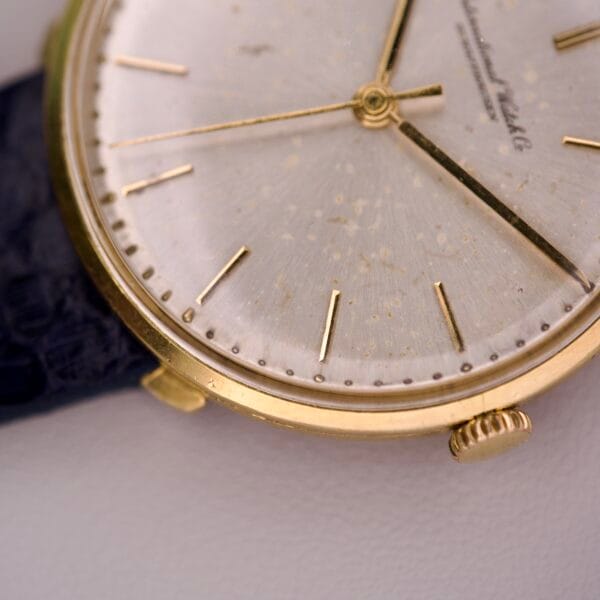 IWC "Stubby Lugs" Calatrava 18k Yellow Gold Cal. 401 - Image 3