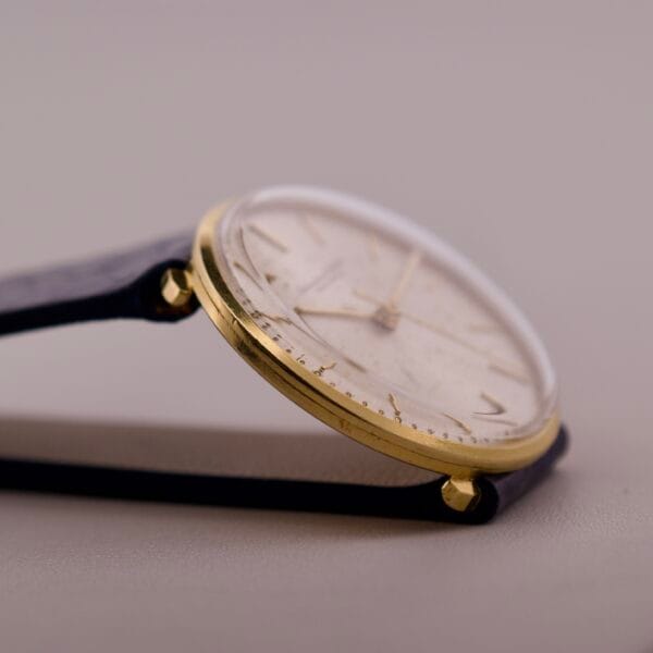 IWC "Stubby Lugs" Calatrava 18k Yellow Gold Cal. 401 - Image 12