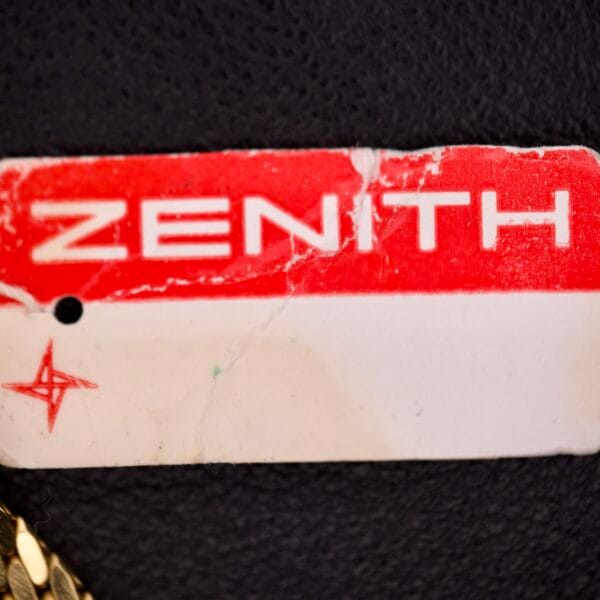 Movado - Zenith Electronic Day/Date Tuning Fork Zenith Cal. 505 New Old Stock - Image 4