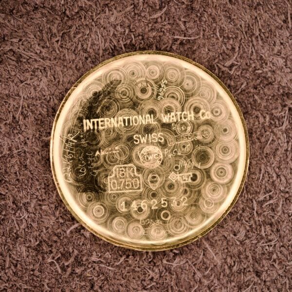 IWC "Stubby Lugs" Calatrava 18k Yellow Gold Cal. 401 - Image 12