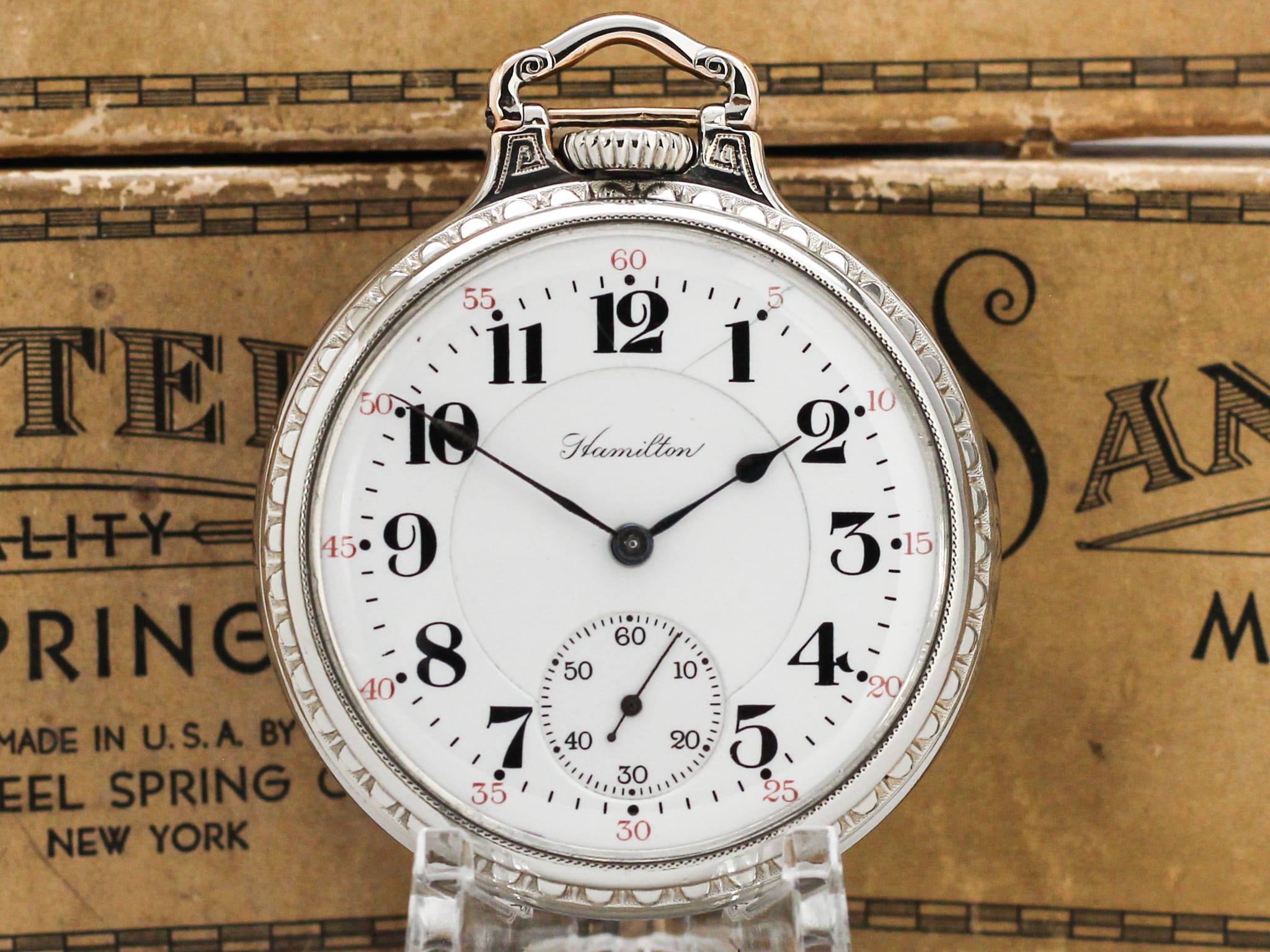 The Rise and Fall of American Watchmaking: A Complete History 12 An example of the Hamilton grade 992 pocket watch.