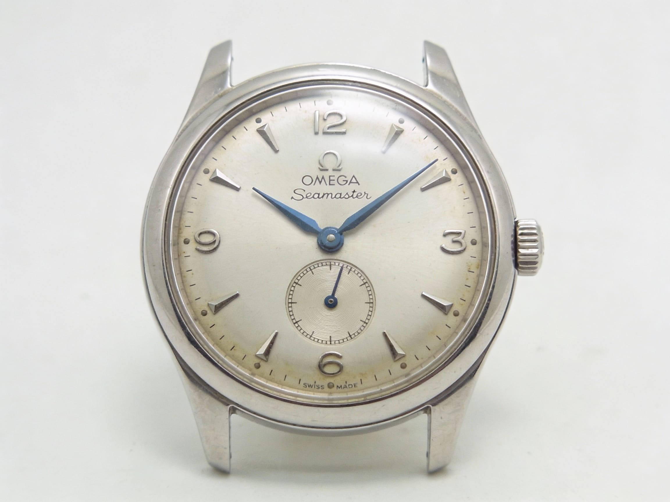 Vintage Omega Seamaster Ref. 2937 with cream dial and mixed Arabic numerals