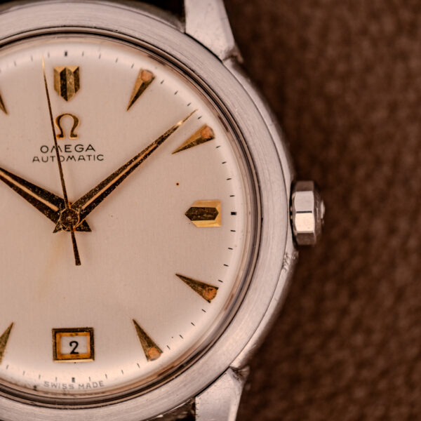 Omega Transitional Calendar Bumper Automatic Ref. 2438-2 Cal. 353 c.1951 - Image 4