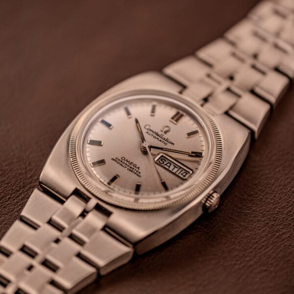 Omega Constellation 168.045 stainless steel C-shape cushion case on integrated Omega bracelet