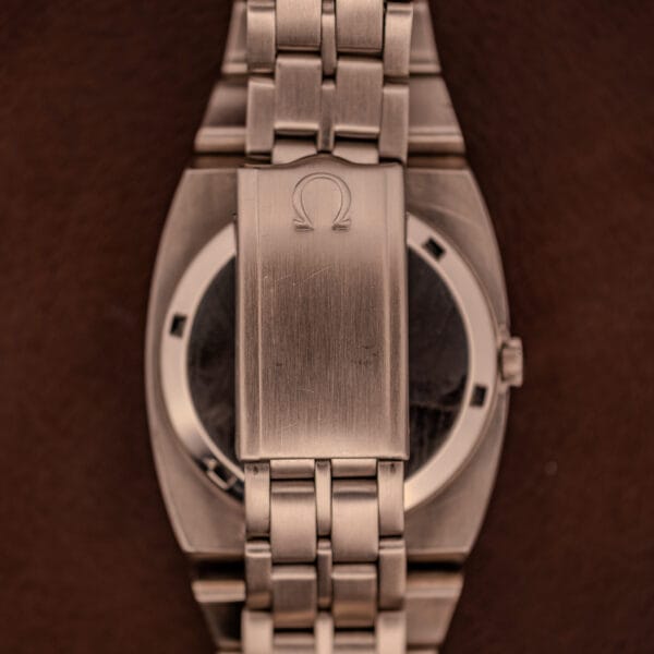 Omega Constellation 168.045 folding clasp closed showing applied Omega logo on cover