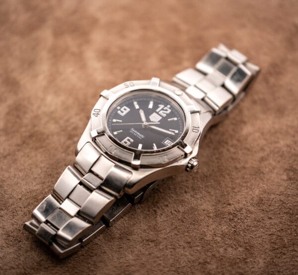 TAG Heuer 2000 Series WN2111 automatic diver on original brushed stainless steel bracelet