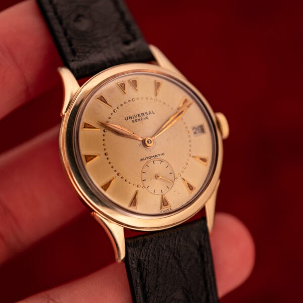 Universal Geneve caliber 138C bumper automatic movement with seventeen jewels