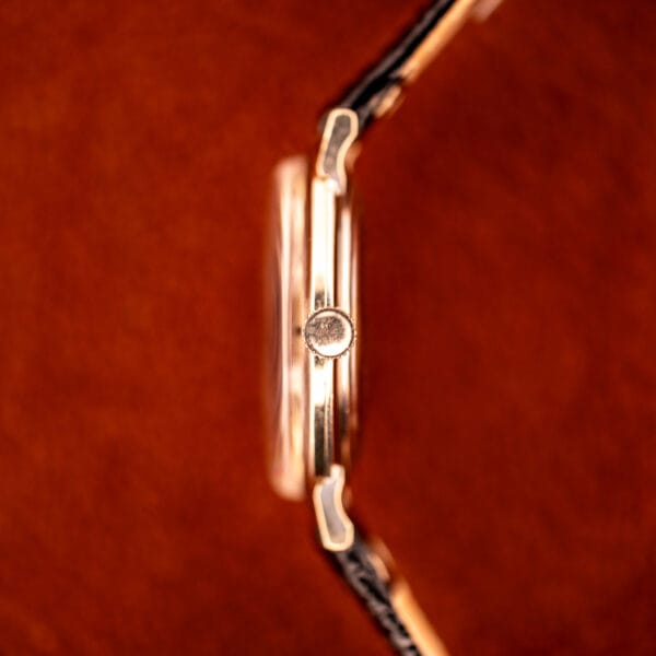 LeCoultre 3022 case profile with original period crown and white gold filled bezel