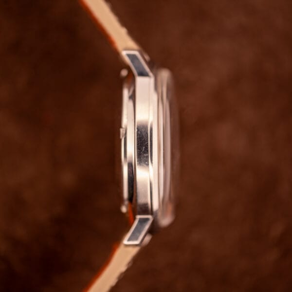 Gruen Precision steel case opposite side profile showing brushed case band and polished lug facets
