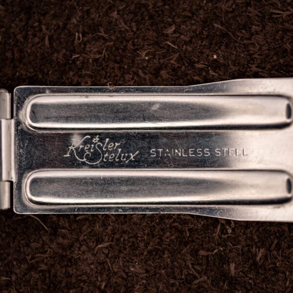 Folding clasp signed Kreisler Stelux Stainless Steel on the Wittnauer Professional Chronograph bracelet