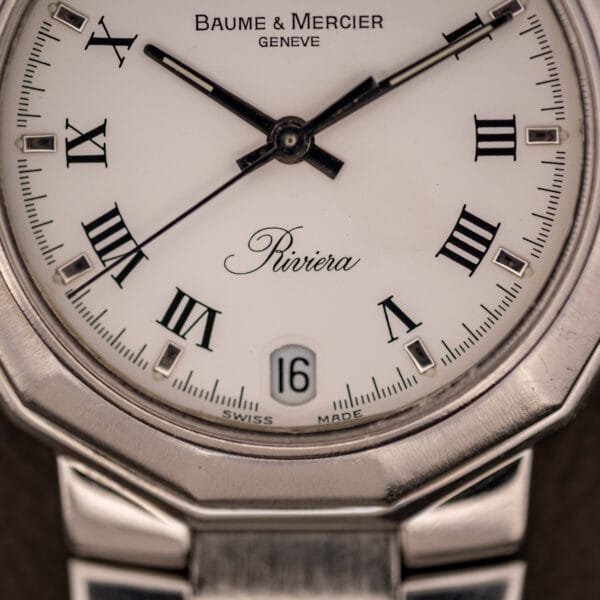 Baume & Mercier Riviera 5131.2 lower dial with date window at six, SWISS MADE and cursive Riviera script