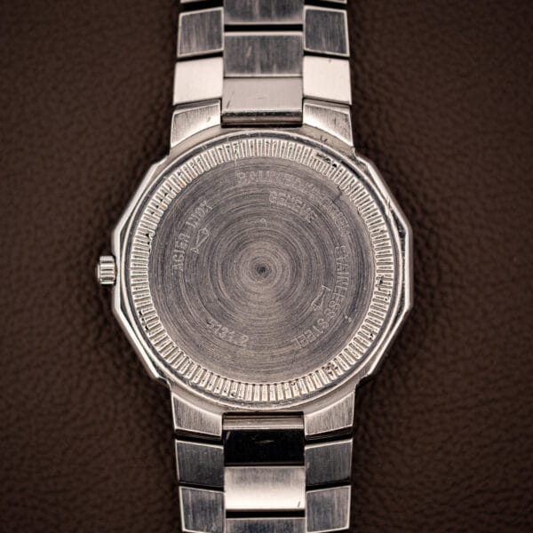 Baume & Mercier Riviera caseback stamped BAUME & MERCIER GENEVE, ACIER INOX, STAINLESS STEEL and reference 5131.2