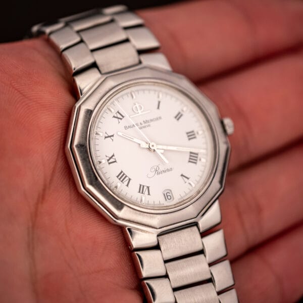 Baume & Mercier Riviera 5131.2 three-quarter wrist view with twelve-sided bezel and integrated steel bracelet