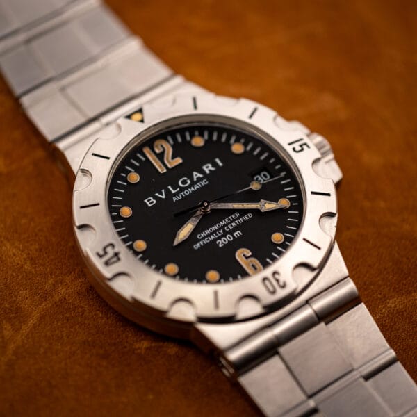 Bulgari Diagono Scuba angled view showing matte black chronometer dial and uni-directional rotating bezel