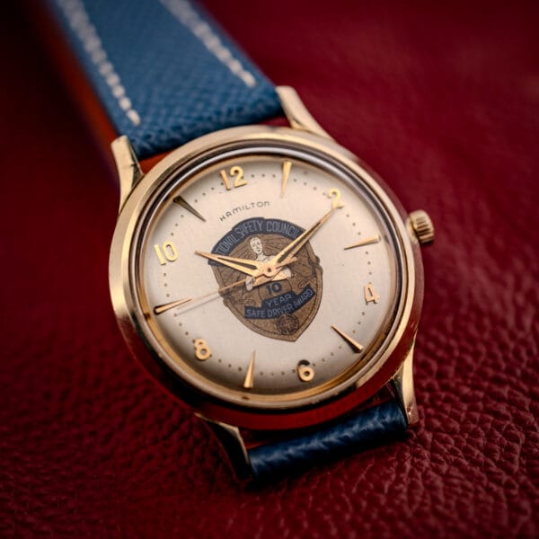 Hamilton Thin-O-Matic angled view of the cream dial, gold dauphine hands and 10k gold filled lugs