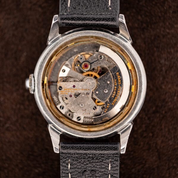 Girard-Perregaux caliber 84 bumper movement stamped SEVENTEEN 17 JEWELS UNADJUSTED SWISS