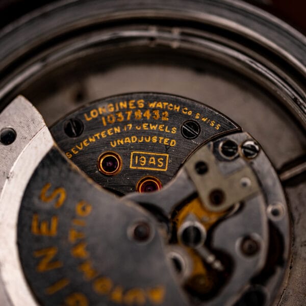 Longines 19AS movement macro engraved LONGINES WATCH Co SWISS, SEVENTEEN 17 JEWELS UNADJUSTED, serial 10378432