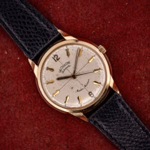 LeCoultre Master Mariner ref 395C463 cream dial with applied gold arrowhead markers and Automatic signature on black leather strap