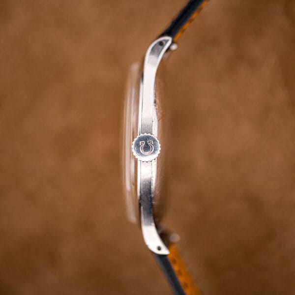 Side profile of the oversized Omega 2256/1 stainless steel case and tall domed acrylic crystal