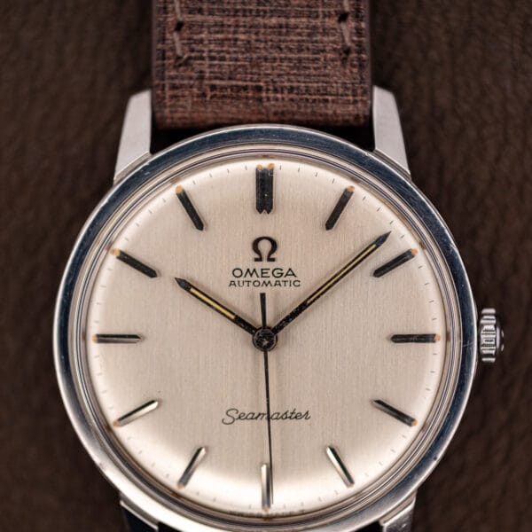 Omega Seamaster 165.002 dial straight on, OMEGA AUTOMATIC at twelve and Seamaster script above six