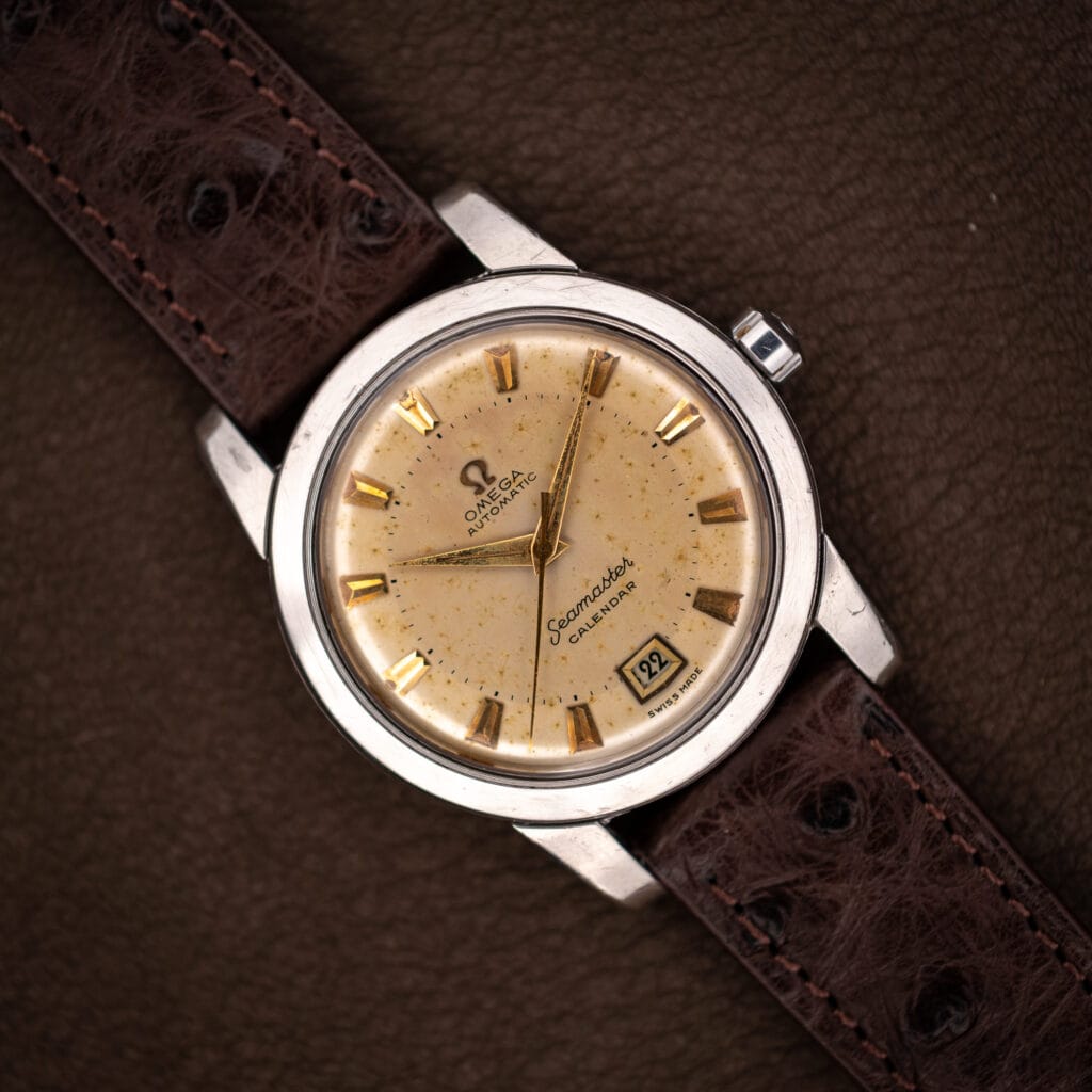 Omega Seamaster Calendar 2757-2 SC eggshell dial with applied gold indices and date window at six