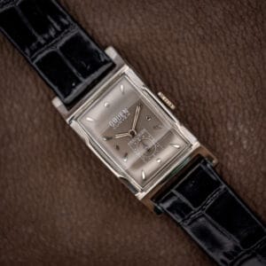 Gruen Curvex Precision 370-650 white gold filled Art Deco case with anthracite dial on black leather strap