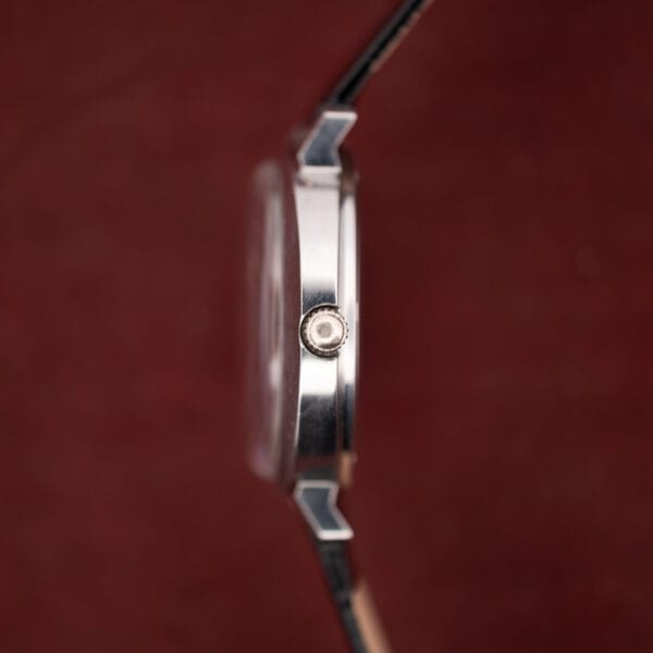 Side profile of the Bulova T-3092 stainless case with its fluted crown at three o'clock