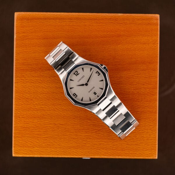 The Concord Mariner photographed from above resting on the original orange box that comes with it