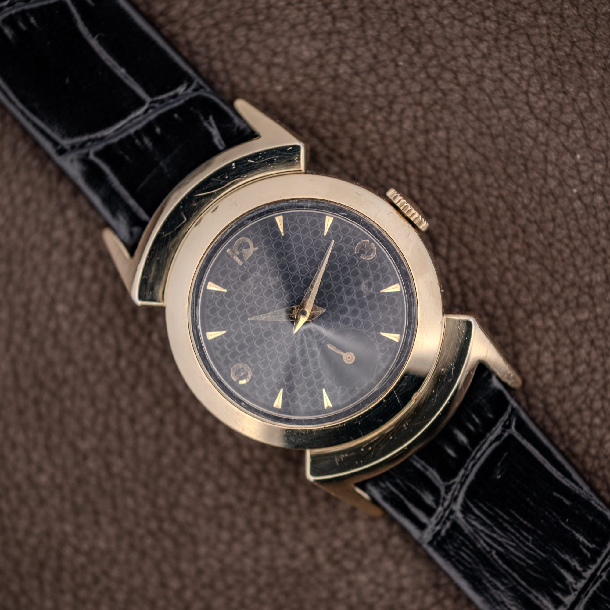 DSCF6656 Lord Elgin Black Knight angled front view, black honeycomb dial and gold dagger markers on leather strap
