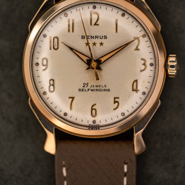 Benrus Series 7155 cream dial with applied gold Arabic numerals, dauphine hands and scattered age spotting