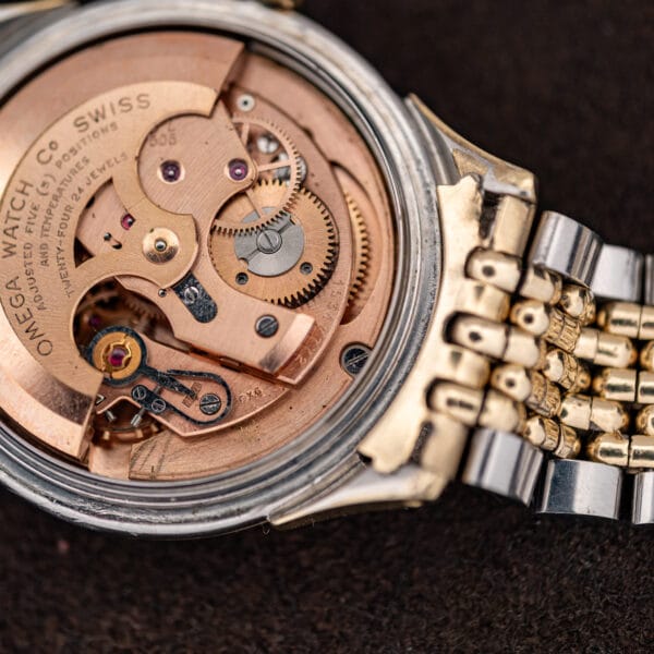 Omega Constellation 2852-9 SC movement showing 505 bridge stamp and partial serial on plate edge
