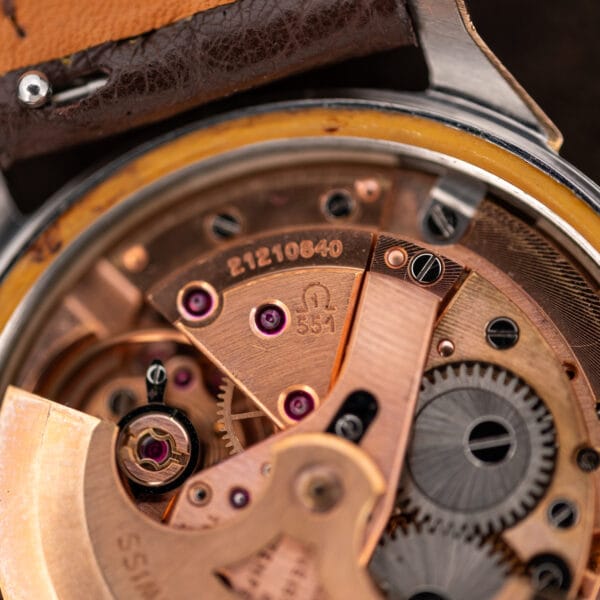 Caliber 551 stamp and movement serial on the bridge of Omega Constellation reference 167.005