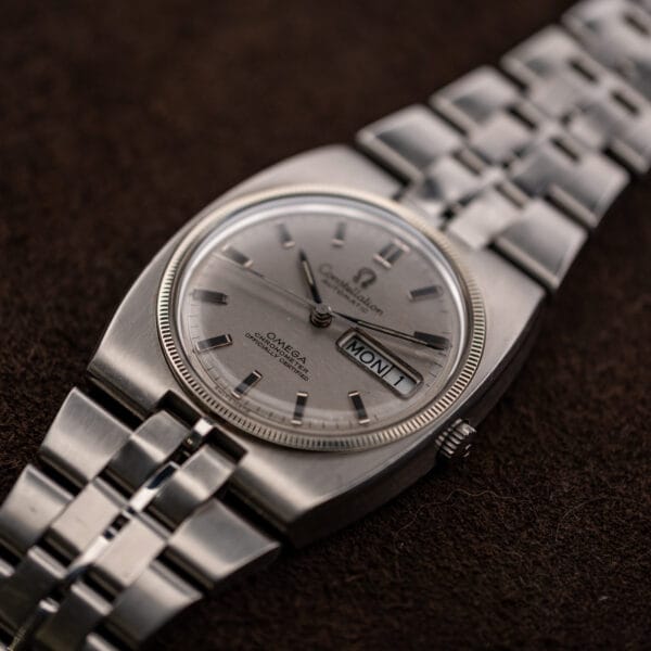 Angled Constellation 168.045 face highlighting the raised crystal, coin-edged bezel and crown on the right