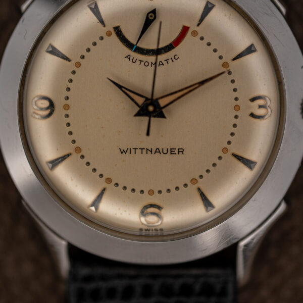 Wittnauer 2092 dial close-up showing separate reserve pointer, applied numerals and dotted minute track