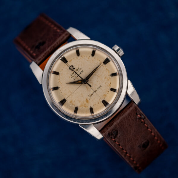 Omega Seamaster Türler dial seen from the opposite angle, with crosshair lines and faceted hour markers