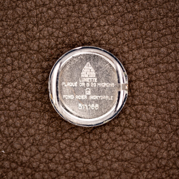 Inside caseback of the Omega 511.166 with Lunette Plaque Or G and Fond Acier Inoxydable stamps